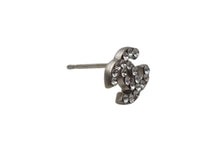 Load image into Gallery viewer, CHANEL シャネル ココマーク ピアス メタル ラインストーン シルバー 04A刻印 重量約0.7g 片耳用 美品 中古 4b001982