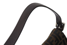 Load image into Gallery viewer, FENDI フェンディ マンマバケット ワンショルダーバッグ 26424 ズッカ柄 ブラウン キャンバス レザー シルバー金具 美品 中古 4b002045