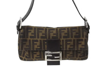Load image into Gallery viewer, FENDI フェンディ マンマバケット ワンショルダーバッグ 26424 ズッカ柄 ブラウン キャンバス レザー シルバー金具 美品 中古 4b002046