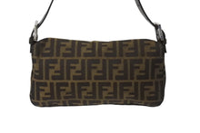 Load image into Gallery viewer, FENDI フェンディ マンマバケット ワンショルダーバッグ 26424 ズッカ柄 ブラウン キャンバス レザー シルバー金具 美品 中古 4b002046