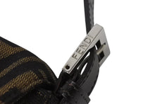 Load image into Gallery viewer, FENDI フェンディ マンマバケット ワンショルダーバッグ 26424 ズッカ柄 ブラウン キャンバス レザー シルバー金具 美品 中古 4b002046