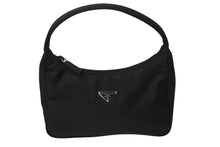 Load image into Gallery viewer, 極美品 PRADA プラダ ホーボー ハンドバッグ ワンショルダーバッグ MV515 トライアングルロゴ ナイロン ブラック 中古 4b002047