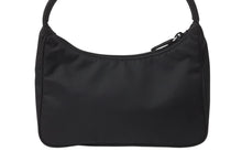 Load image into Gallery viewer, 極美品 PRADA プラダ ホーボー ハンドバッグ ワンショルダーバッグ MV515 トライアングルロゴ ナイロン ブラック 中古 4b002047