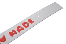 Load image into Gallery viewer, 新品未使用 LOUIS VUITTON ルイヴィトン ベルト × NIGO ベルト タイガー M0486 ロゴ ホワイト レッド 中古 4b002065