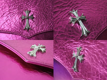 Load image into Gallery viewer, 新品同様 CHROME HEARTS クロムハーツ ハンドバッグ メタリック リミテッド ダガージップ CHクロス ピンク 中古 4b002089