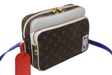 Load image into Gallery viewer, 極美品 LOUIS VUITTON x NBA ルイヴィトン モノグラム M45584 ナイルメッセンジャーPM ショルダーバッグ 中古 4b002168