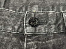 Load image into Gallery viewer, LOUIS VUITTON ルイヴィトン デニムパンツ ヴァージル期 H1D70WDKN ブラック シルバー金具 サイズ34 美品 中古 4b002174