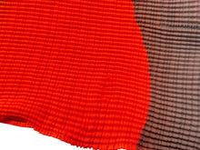 Load image into Gallery viewer, 極美品 ISSEY MIYAKE イッセイミヤケ シェイプドプリーツシャツ IM31FJ638 レッド ブルー ポリエステル サイズ2 中古 4b002204