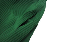 Load image into Gallery viewer, 極美品 me ISSEY MIYAKE イッセイミヤケ プリーツ イージーワイドパンツ MI04KF378 グリーン ポリエステル 中古 4b002205