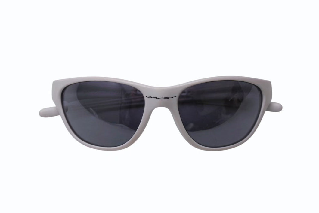 新品未使用 OAKLEY FROGSKINS フロッグスキン サングラス 楽天市場】オークリー OO9284A-01-55 サングラス OAKLEY