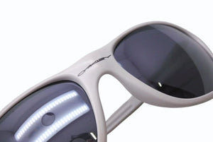 OAKLEY オークリー FROGSKINS フロッグスキン サングラス アイウェア ホワイト グレー アメリカ製 美品 中古 4b002216