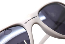Load image into Gallery viewer, OAKLEY オークリー FROGSKINS フロッグスキン サングラス アイウェア ホワイト グレー アメリカ製 美品 中古 4b002216