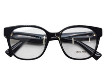 Load image into Gallery viewer, MIUMIU ミュウミュウ サングラス 54□19 145 ブラック サイドロゴ プラスチック 54□19 145 美品 中古 4b002232