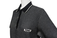 Load image into Gallery viewer, 極美品 FENDI フェンディ ニット ロゴ ポロシャツ ブラック ホワイト トップス 半袖 コットン 黒 白 サイズ42 中古 4b002240