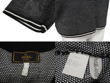 Load image into Gallery viewer, 極美品 FENDI フェンディ ニット ロゴ ポロシャツ ブラック ホワイト トップス 半袖 コットン 黒 白 サイズ42 中古 4b002240