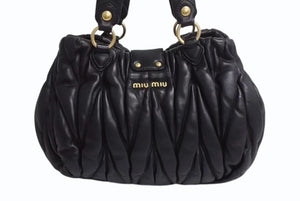 MIUMIU ミュウミュウ 2WAY マテラッセ ショルダーバッグ ハンドバッグ キルティング ブラック レザー ゴールド金具 美品 中古 4b002243