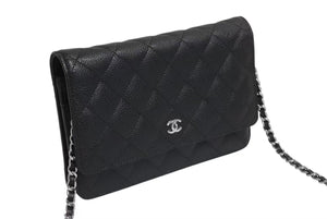 新品同様 CHANEL シャネル チェーンウォレット 長財布 AP0250 23番台 ココマーク キャビアスキン ブラック シルバー金具 中古 4b002263