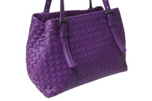 Load image into Gallery viewer, BOTTEGAVENETA ボッテガヴェネタ イントレチャート チェスタ レザー トートバッグ パープル ワンショルダー 紫 鞄 美品 中古 4b002264