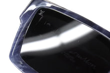 Load image into Gallery viewer, LOUIS VUITTON ルイヴィトン 1.1 ミリオネア サングラス Z1326E 8G7 サイズ58□17 145 ネイビー グレー マーブル 美品 中古 4b002281