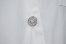 Load image into Gallery viewer, 新品未使用 CHROME HEARTS クロムハーツ オープンカラーシャツ 開襟シャツ サイズS CH刺繍 ロゴボタン ホワイト 中古 4b002301