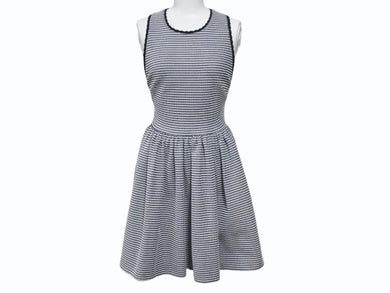 極美品 MIUMIU ミュウミュウ フレアワンピース MJA740 サイズXS バッククロス イタリア製 ポリアミド ブラック ホワイト 中古 4b002362