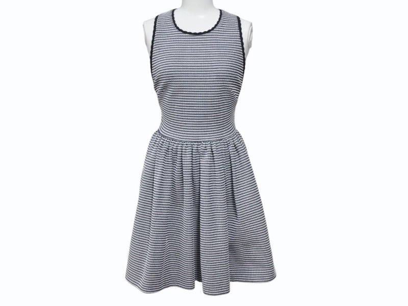 極美品 MIUMIU ミュウミュウ フレアワンピース MJA740 サイズXS バッククロス イタリア製 ポリアミド ブラック ホワイト 中古 4b002362