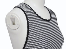 Load image into Gallery viewer, 極美品 MIUMIU ミュウミュウ フレアワンピース MJA740 サイズXS バッククロス イタリア製 ポリアミド ブラック ホワイト 中古 4b002362