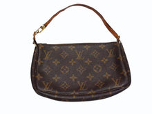Load image into Gallery viewer, [USED/中古]LOUIS VUITTON ルイ・ヴィトン アクセサリーポーチ M51980 ポシェット アクセソワール ブラウン PVC レザー ゴールド金具 Cランク 中古 4b002394