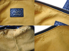 Load image into Gallery viewer, LOUIS VUITTON ルイヴィトン ショルダーバッグ スライトリー モノグラム デニム M95835 ブラック ゴールド金具 美品 中古 4b002425