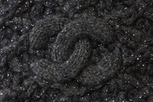 Load image into Gallery viewer, 極美品 CHANEL シャネル ヘアバンド CC ココマーク 17K ツイード ラメ カシミヤウール チャコールグレー 中古 4b002434