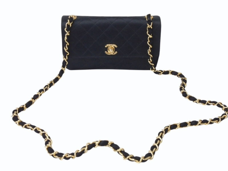 CHANEL シャネル ミニマトラッセ ココマーク ショルダーバッグ ミニバッグ 1番台 サテン ブラック ゴールド金具 美品 中古 4b002454