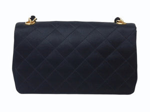 CHANEL シャネル ミニマトラッセ ココマーク ショルダーバッグ ミニバッグ 1番台 サテン ブラック ゴールド金具 美品 中古 4b002454