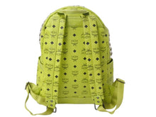 Load image into Gallery viewer, MCM エム・シー・エム スタークバックパック ミディアム MWK2SVE12GI001 ライトグリーン レザー ポリウレタン スタッズ 美品 中古 4b002492