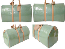 Load image into Gallery viewer, LOUIS VUITTON ルイヴィトン モノグラムヴェルニ マーサー ボストンバッグ M91001 グリーン 美品 中古 4b002545