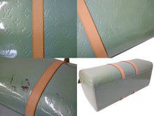 Load image into Gallery viewer, LOUIS VUITTON ルイヴィトン モノグラムヴェルニ マーサー ボストンバッグ M91001 グリーン 美品 中古 4b002545