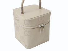 Load image into Gallery viewer, GUCCI グッチ バニティ バック ハンドバック GG柄 GGキャンバス アクセサリーポーチ ベージュ レザー 美品 中古 4b002559