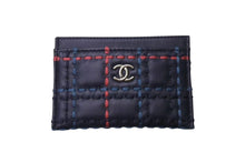 Load image into Gallery viewer, 極美品 CHANEL シャネル ワイルドステッチカードケース 26番台 ココマーク レザー ネイビー マルチカラー 中古 4b002579