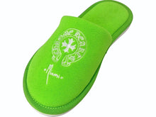 Load image into Gallery viewer, 新品同様 CHROME HEARTS クロムハーツ HOTEL SLIPPER ホテルスリッパ サイズS マイアミ限定 ホースシュー グリーン パイル 中古 4b002607