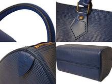 Load image into Gallery viewer, LOUIS VUITTON ルイヴィトン スピーディ30 エピ ハンドバッグ ボストンバッグ M43005 PVC レザー ブルー ゴールド金具 美品 中古 4b002625