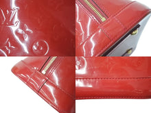 Load image into Gallery viewer, LOUIS VUITTON ルイヴィトン アルマPM ハンドバッグ M90096 モノグラム ヴェルニ レッド ゴールド金具 美品 中古 4b002636