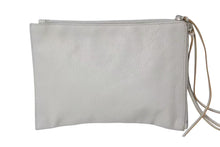 Load image into Gallery viewer, BALENCIAGA バレンシアガ メタルエッジ クラッチバッグ 390174 グレー レザー シルバー金具 手持ち ポーチ 美品 中古 4b002642