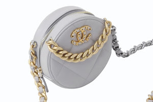 極美品 CHANEL シャネル ショルダーバッグ シャネル19 ラウンド ホワイト ラムスキン 29番台 ゴールド、シルバー金具 29495568 中古 4b002656