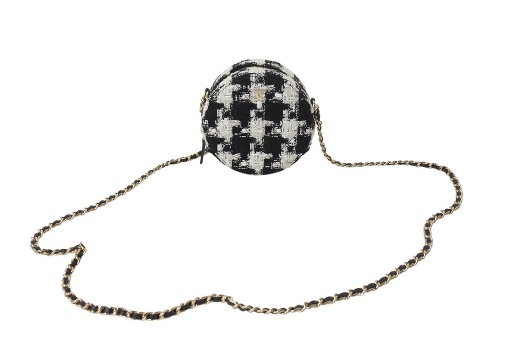 極美品 CHANEL シャネル ラウンド チェーンショルダーバッグ AP0245 29番台 シャネル19 ココマーク ツイード ホワイト ブラック 中古 4b002661