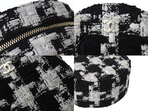 極美品 CHANEL シャネル ラウンド チェーンショルダーバッグ AP0245 29番台 シャネル19 ココマーク ツイード ホワイト ブラック 中古 4b002661