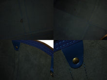 Load image into Gallery viewer, LOUIS VUITTON ルイヴィトン キーポル55 ボストンバッグ エピレザー ブルー M42955 美品 中古 4b002683