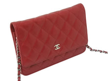 Load image into Gallery viewer, CHANEL シャネル チェーンウォレット ショルダーバッグ 長財布 19番台 ラムスキン ココマーク キルティング レッド 美品 中古 4b002700