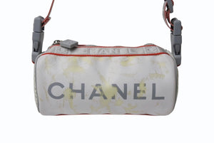 CHANEL シャネル スポーツライン ミニドラム ココマーク ショルダーバッグ 10番台 ラバー ホワイト レッド グレー シルバー金具 良品 中古 4b002714