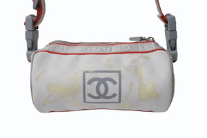 CHANEL シャネル スポーツライン ミニドラム ココマーク ショルダーバッグ 10番台 ラバー ホワイト レッド グレー シルバー金具 良品 中古 4b002714