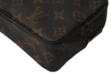 Load image into Gallery viewer, LOUIS VUITTON ルイヴィトン トゥルーストワレット23 コスメポーチ クラッチバッグ ポーチ モノグラム ブラウン 美品 中古 4b002721