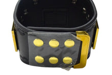 Load image into Gallery viewer, 新品未使用 WWE ワールドレスリングエンターテインメント HEAVY WEIGHT CHAMPION ブレスレット チャンピオン プロレス オフィシャル 中古 4b002740